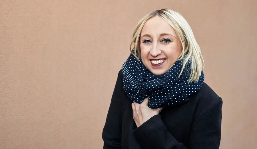 Portrait image of Eva, who lives with MS and bladder problems. MS can damage the myelin protecting your nerves and garble the signals between your brain and bladder, leading to bladder dysfunctions.