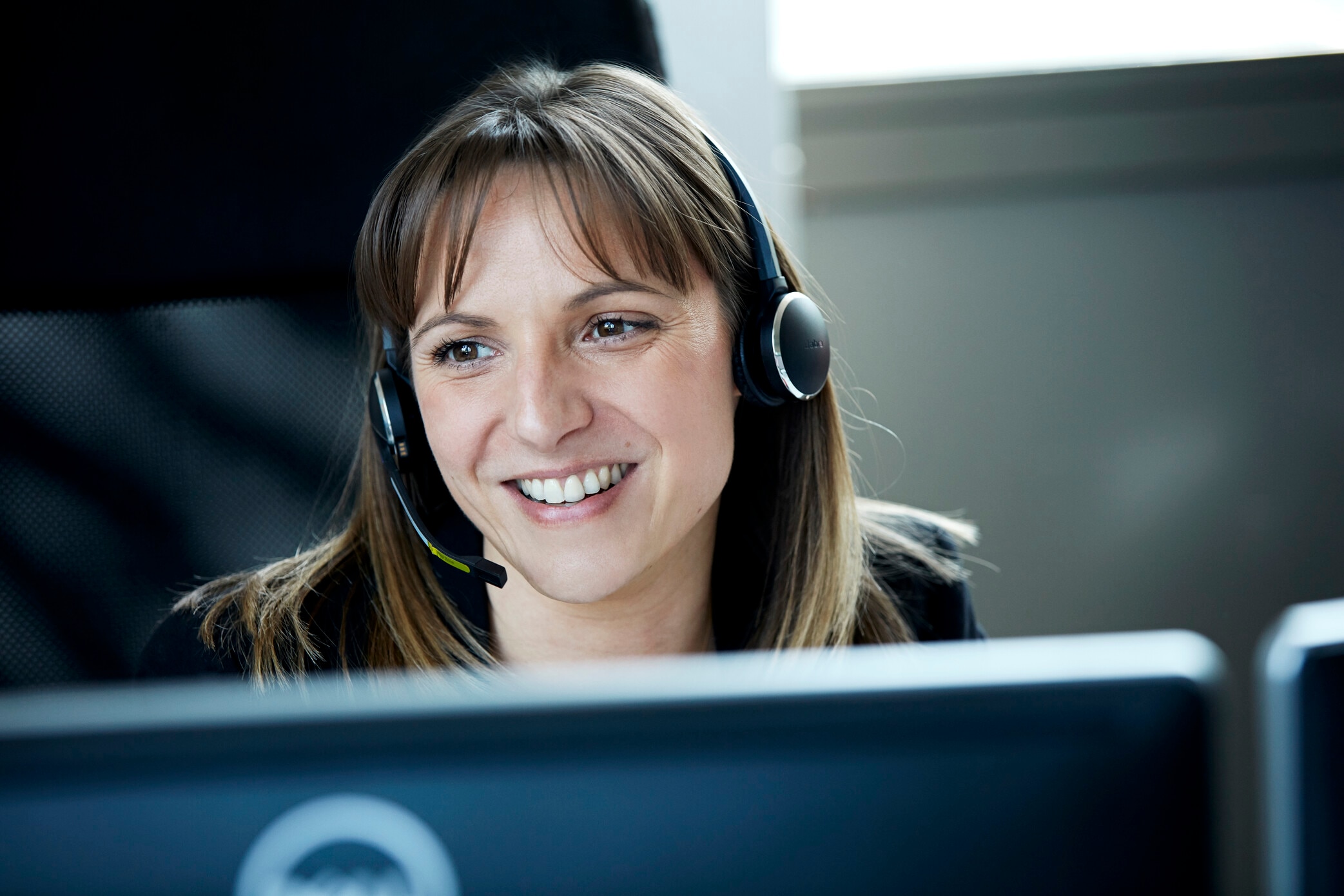 woman in call center